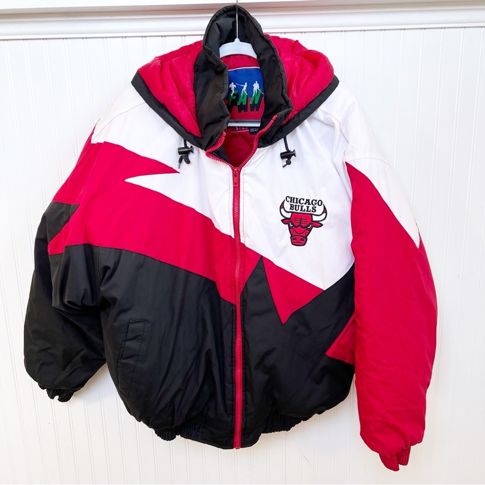 Fans Gear Vintage RARE 90s Chicago Bulls Sharkbite Puffer Jacket Men’s Size XL